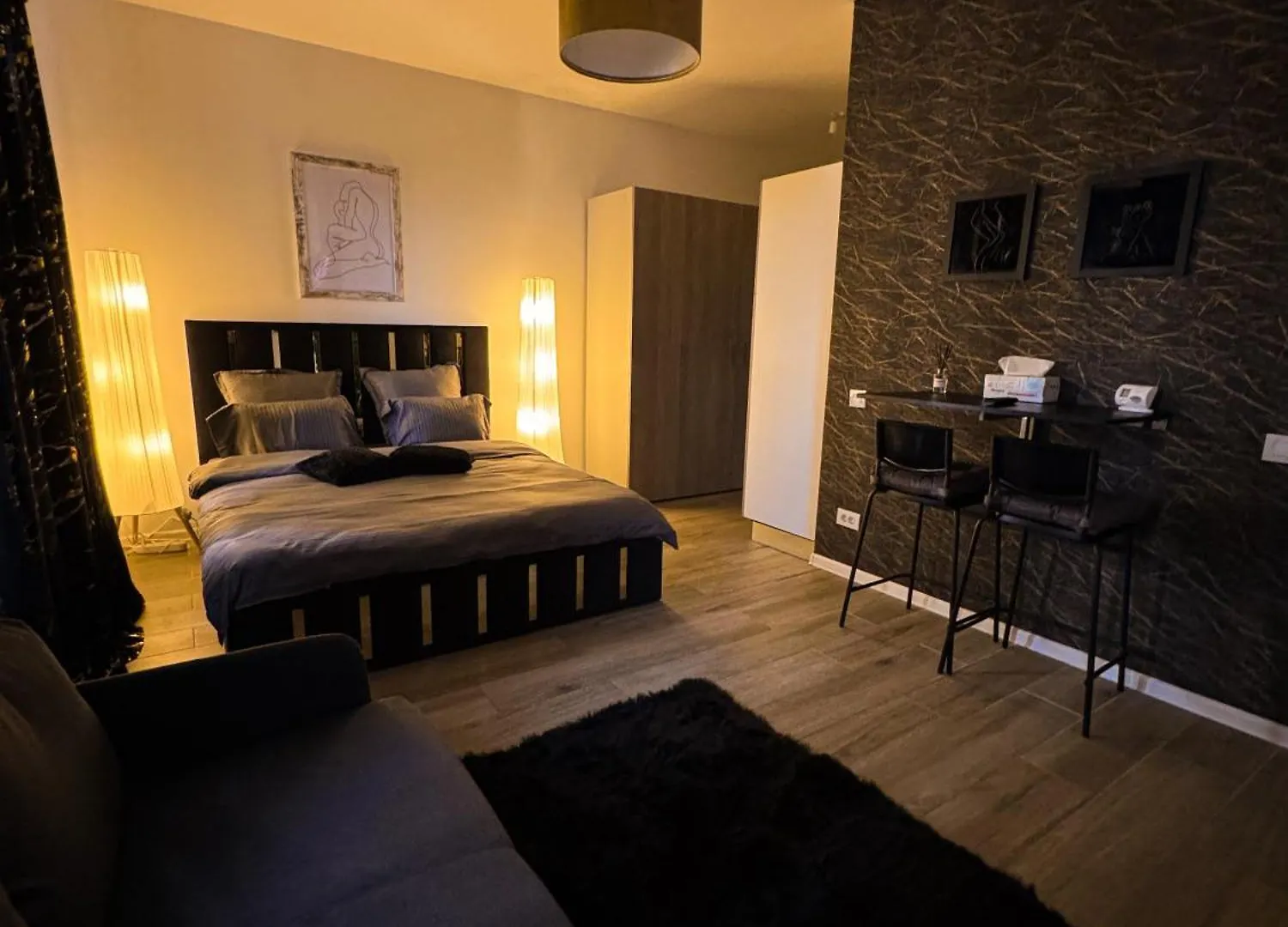 Elegant Escape 2 Apartman Bukarest